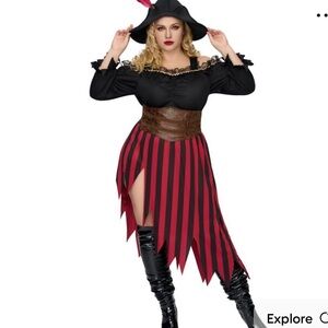NWOT Woman’s Plus Size Queen Pirate Costume Dress Hat & Belt 3XL